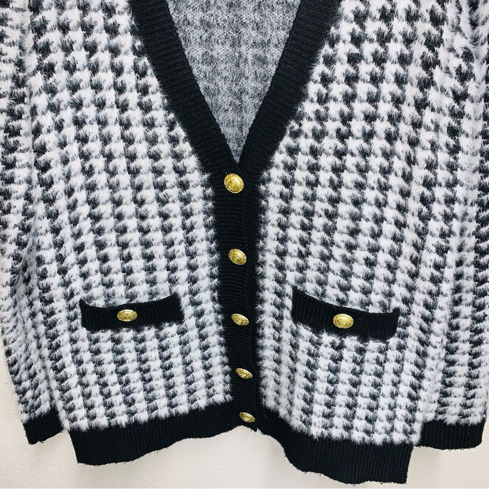 Tahari Black and White Houndstooth Cardigan with Gold Buttons XS to Medium - Picture 10 of 16